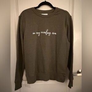‘In My Reading Era’ Olive Green Sweatshirt | Size Medium